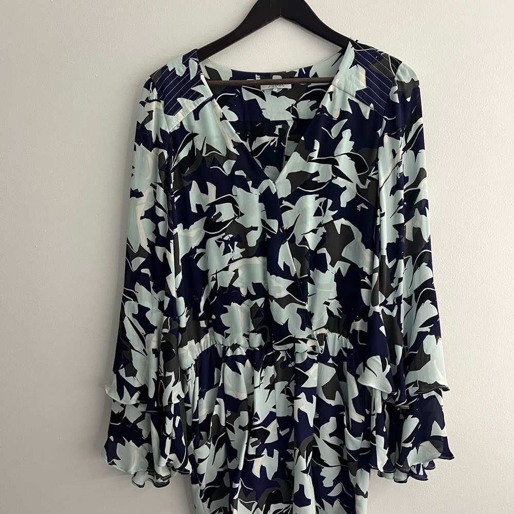 NWOT Parker Navy, Mint & White Abstract Jumper!  Absolutely Gorgeous🤍